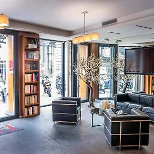 *** Hotel Art Eiffel França
